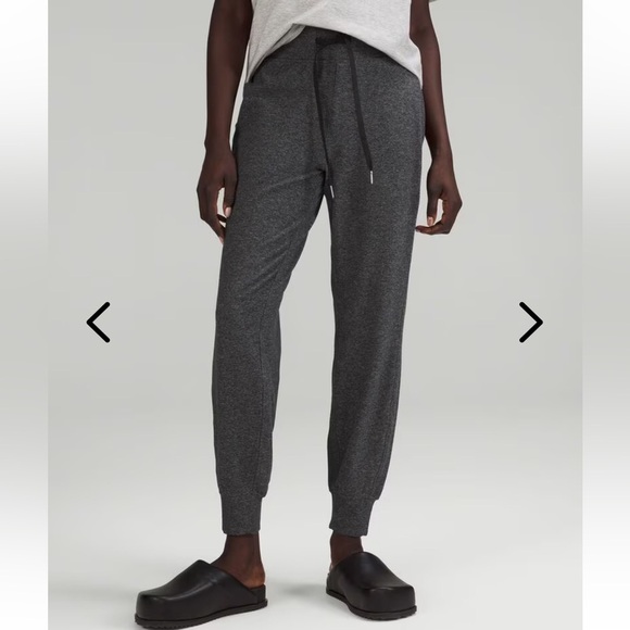 lululemon athletica Pants - Lululemon Ready to Rulu Jogger Drawstring Pants Heather Gray Size 2